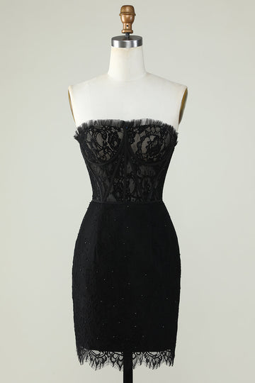 Vestido Negro de Cóctel Sin Tirantes